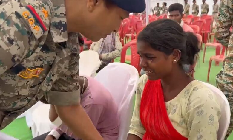 छत्तीसगढ़ नक्सली हमला : ड्राइवर की बेटी बोली- पापा से कहा था गाड़ी लेकर मत जाना
