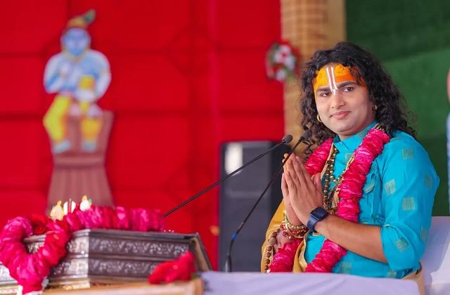 वृंदावन के कथावाचक अनिरुद्धाचार्य को धमकी भरा पत्र भेजकर मांगी एक करोड़ रुपये की रंगदारी, मामला दर्ज