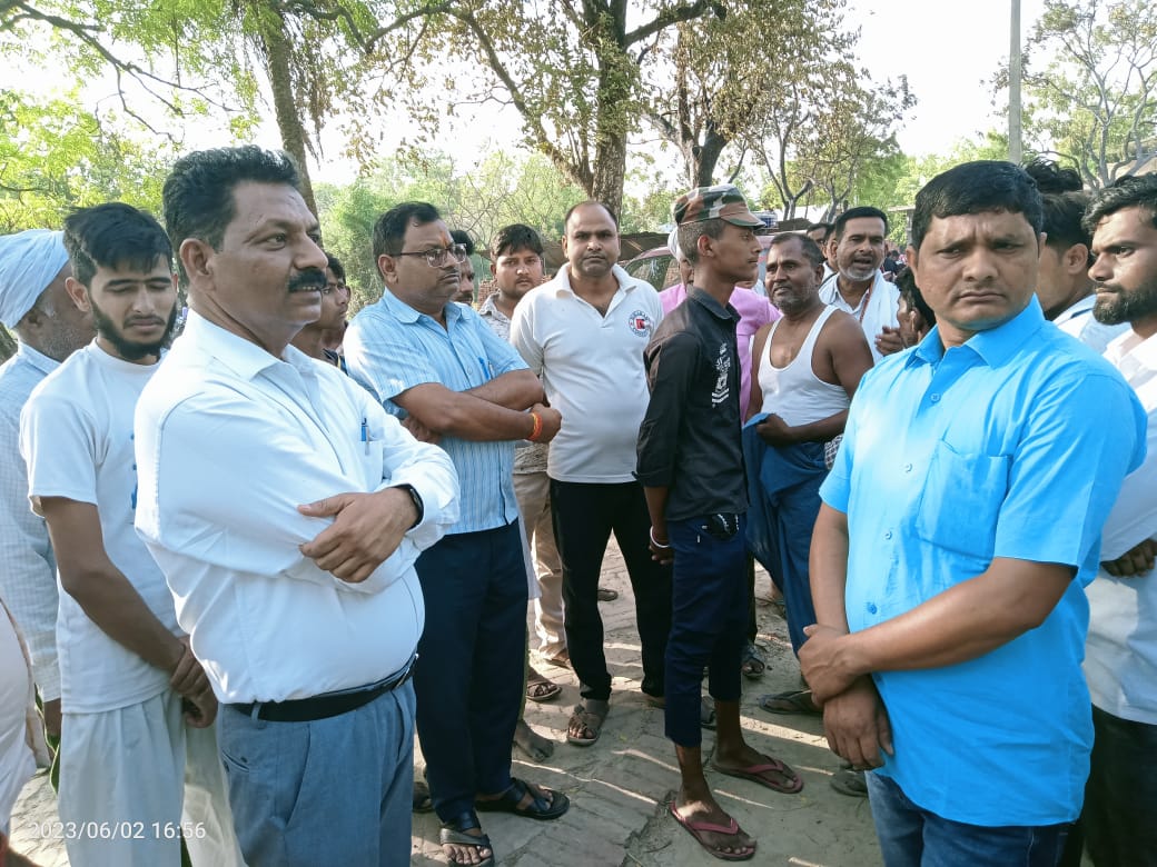 मिल्कीपुर: एसडीएम , तहसीलदार के फोन रहे घनघनाते, किंतु उन्होंने नहीं उठाए फोन