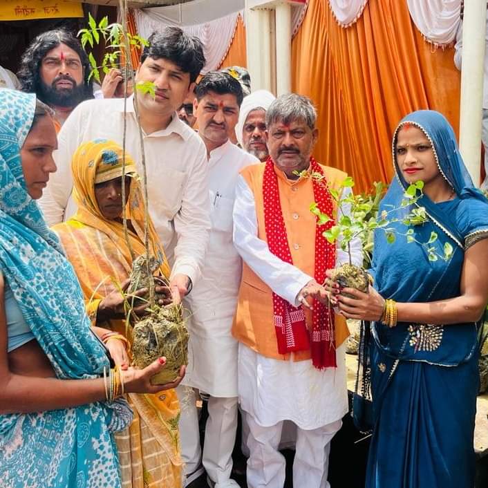 माँ कामाख्या धाम सैदपुर में हुआ पौधरोपण महाअभियान की शुरुआत