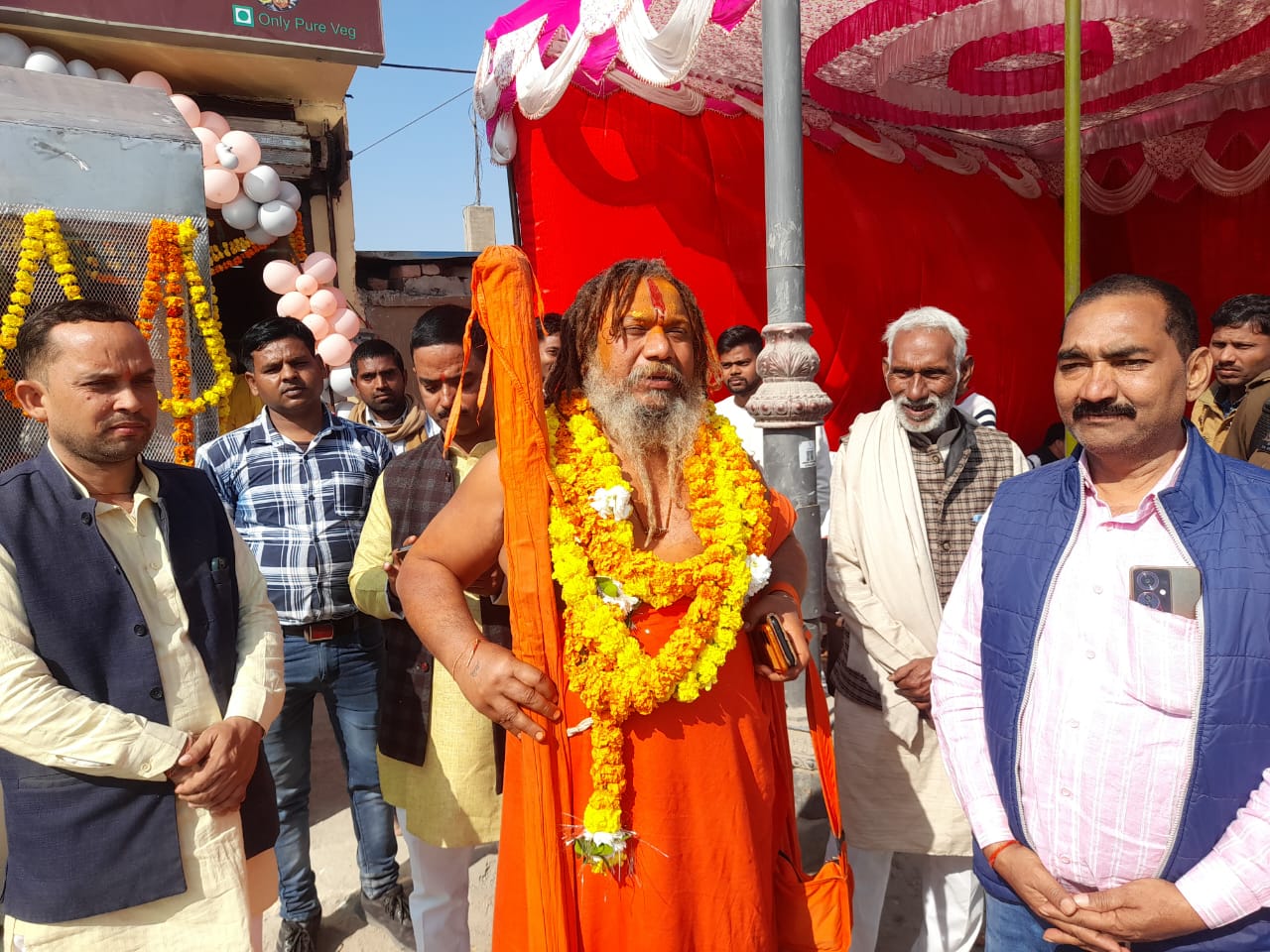 रामनगरी में पर्यटकों के लिए हुआ, अयोध्याधाम कैफे का भव्य शुभारंभ : परमहंस आचार्य