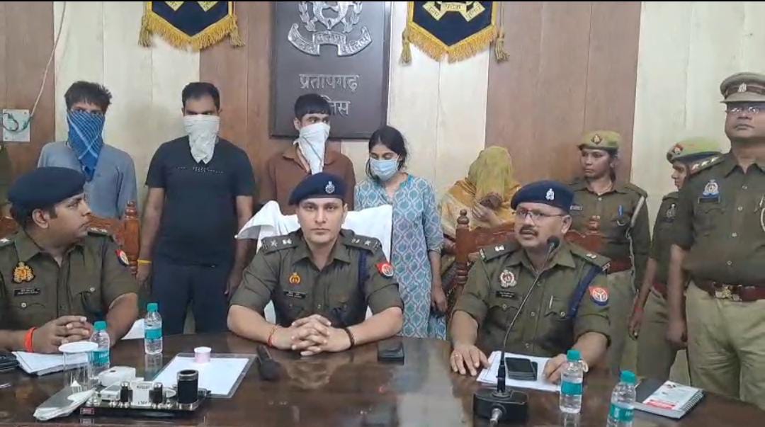 नशा तस्कर राजेश मिश्रा की काली कमाई का पुलिस ने किया पर्दाफाश,रुपए गिनने में पुलिस को लग गए 24 घंटे