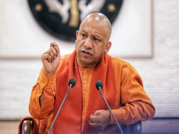 “लाइन लगाने की जरूरत नहीं, घर पहुंचेगा गैस सिलेंडर: Yogi Adityanath”